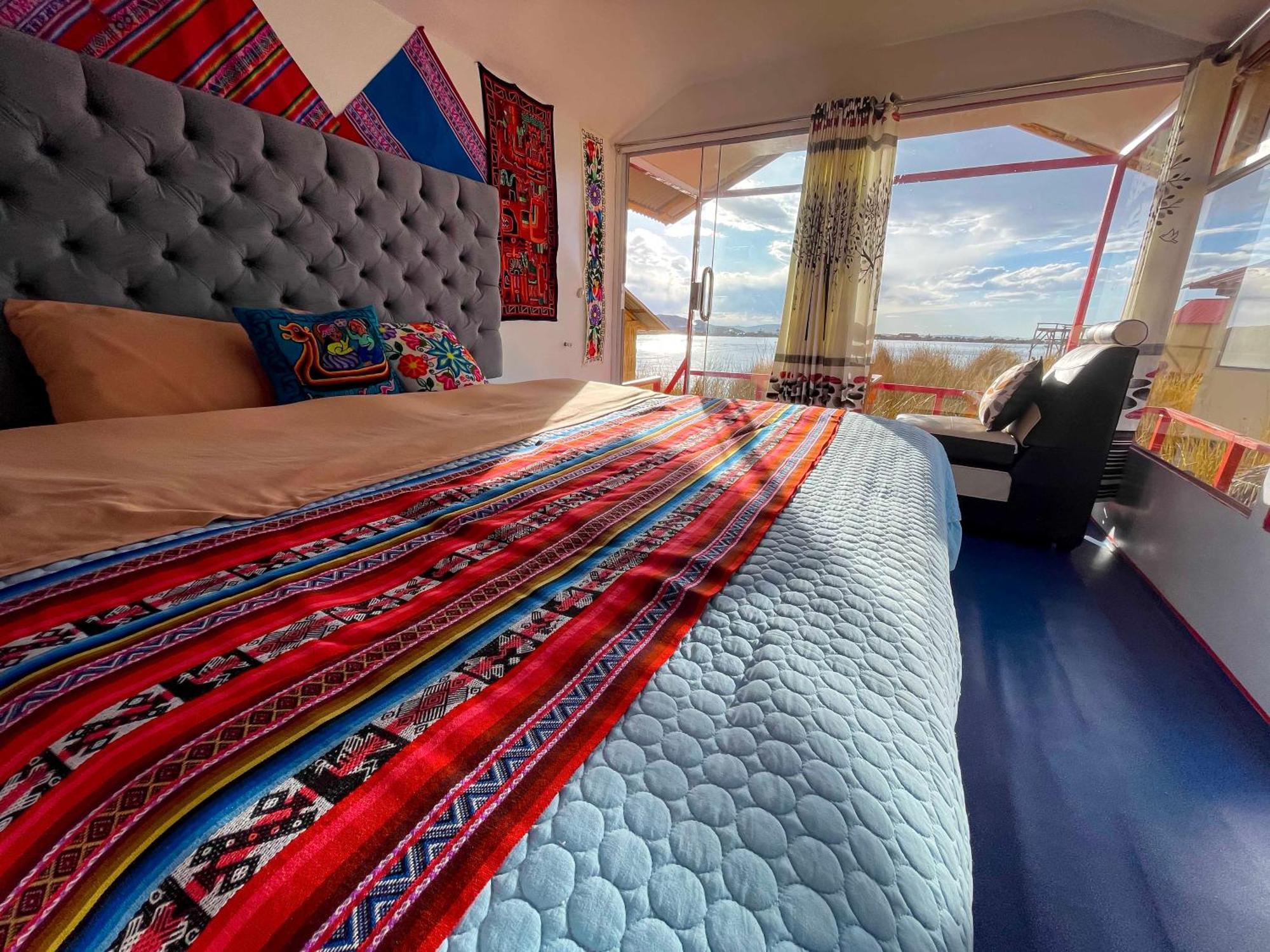 Vip Flotante Villa Puno Luaran gambar